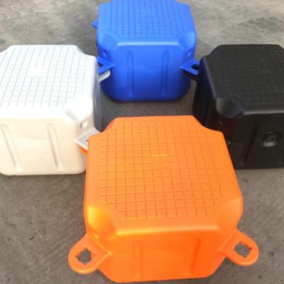 China Modular Plastic HDPE Floating Dock Modualr Float Boat Pontoon Yatching Accessory for sale