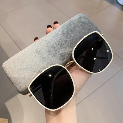 China New Korean Style Regular Oversized Retro Frame Sunglasses Female Anti-ultraviolet Mirror Sun Glasses for sale