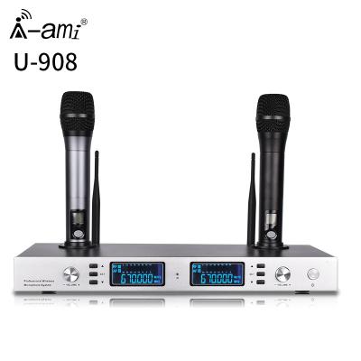 China Rechargeable Karaoke Wireless Microphone Headset Microphone UHF Microphone Professional Handheld for sale