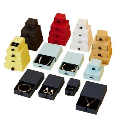 China Wholesale Recycled Materials Caja De Gift Box Square Schmuck Bracelet Necklace Bracelet Box Packaging for sale