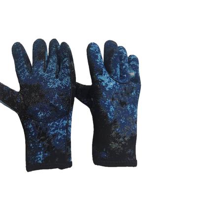 China Best Selling Fashionable Neoprene Gloves Scratch Resistant Blue Camouflage Neoprene Bonded Gloves for sale