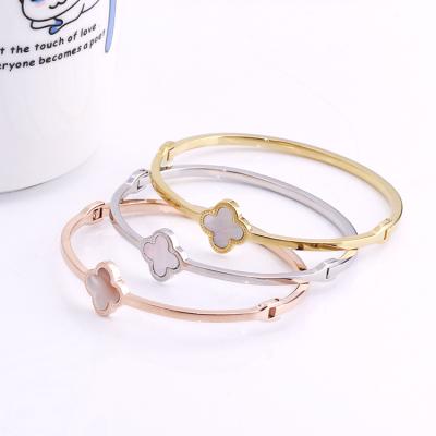 China Custom Fashion Four Leaf Clover Open Bangle Stainless Steel Woman Bracelet for sale