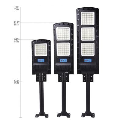 China Garden Remote Control Energy Saving Solar Street Lights for sale