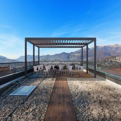 China Outdoor Aluminum Pergola With Adjustable Rainproof Roof Louver à venda