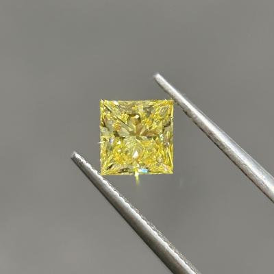 Cina 1.06ct Laboratorio Diamante Giallo Principessa Taglio CVD Fancy Intenso Giallo VVS2 2EX N IGI in vendita