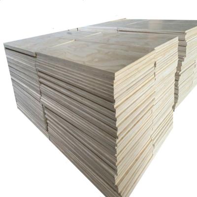 China Factory 12mm 15mm 18mm Laser Birch Plywood Strong Cut Wood Panel For Office Building for sale