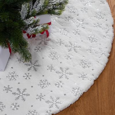 China Wholesale White Christmas Decor Glitter Christmas Tree Skirt Shiny Christmas Tree Decoration Snow Tree Skirt for sale