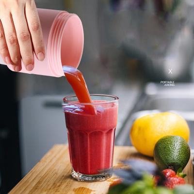 China Car 450ml Usb Folding Mini Portable Juice Maker Electric Juicer Refilling Travel and Household for sale