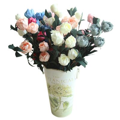 China Durable Artificial Flowers Wedding Romantic Bouquet 6 Head Rose Artificial Flower Rose For Home Decoration for sale