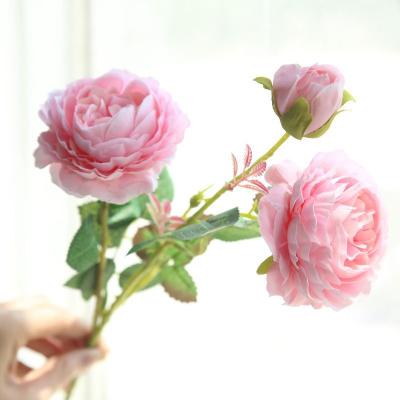 China Durable Western Artificial Flower Bouquet Rose For Wedding Decorate Festival Performance Party Roses for sale