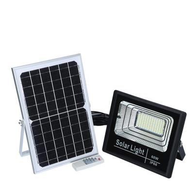 China 10000mAh Lithium Iron Phosp Waterproof Outdoor High Power 100W 150W 200W Led Solar Outdoor Light Solar Led Flood Light for sale