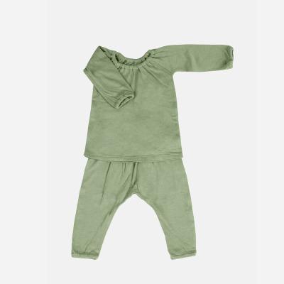 China Color Anti-Shrink Plain Soft O-Neck Long Sleeves Tops 2 Piece Children's Long Pants Clothing Set Bamboo Newborn Baby Pajamas Sets for sale