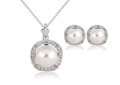 China Faux Pearl Fashion Jewellery Necklace Sets , Women'S Fashion Jewelry Accessories for sale