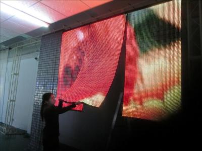 China Advertising P4mm Flexible Led Display Screen With 140º Viewing Angle for sale