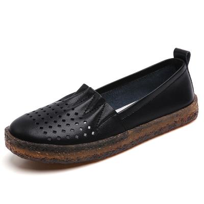 China Cushioning Korean Casual Single Shoes Hollow Out Loafers Leather Flat Women's Shoe Mother Shoes for sale