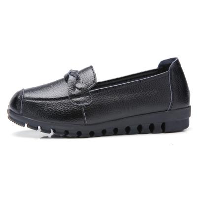 China Cushioning Fashion Dots Leather Non-slip Soft-soled Non-slip Nurse Shoes Women Casual Mum TRR Shoes for sale