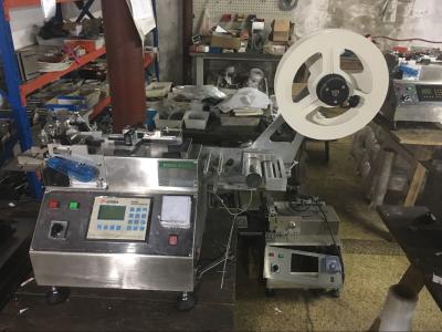 China Volledig Automatische de Snijdersmachine van het Etiketlint met Micro- Computer 60L*44W*44Hmm Te koop