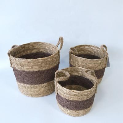 China Sustainable Round Grass Sewing Knitting Laundry Baskets for sale