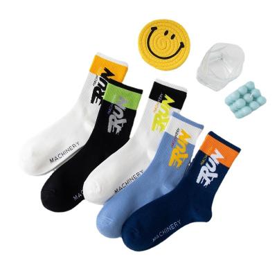 China Wholesale Sporting Antibacterial Custom Formal Socks Men's Business Socks With Letter for sale