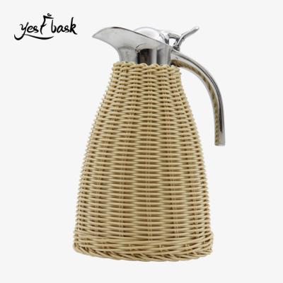 China Business Sales Rattan Hot Water Vacuum Thermos Double Walled Insulated Flasks Vacuum Stainless Steel for sale