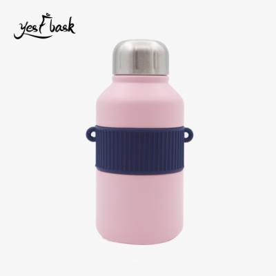 China New PORTABLE Thermos Mug Stainless Steel Thermos Water Bottle With Straps for sale