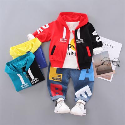 China Super Soft Boys Suits Outfits Sets Colorful Hoodie Tops+Shirt+Denim Pants 3Pcs Outfits Sets Wholesale Kids Clothing Spring 2022 for sale