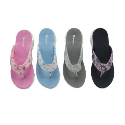 China New Fashion Trend Beach Slippers Women Slippers Quick-Dry Women's Flip Flops Rubber Sandal With EVA Cushion Insole for sale