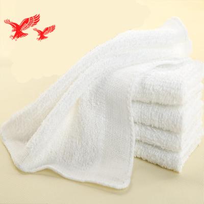 China China Manufacturer 25*25cm Hypoallergenic Airplane Small Cool Wet Hand Towel for sale