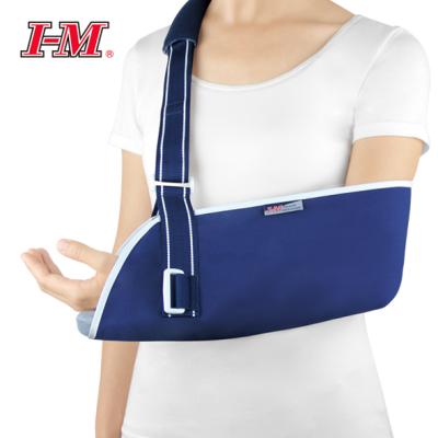 China Orthopedic Adjustable Arm Sling Adjustable Broken Arm Sling With Foam Pad for sale