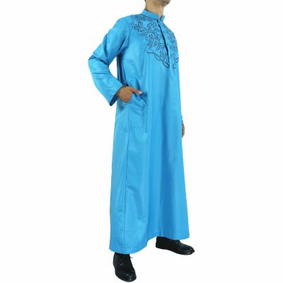 China New Hot Sell Wholesale Qatar Men's Embroidered Abaya Muslim Robe for sale