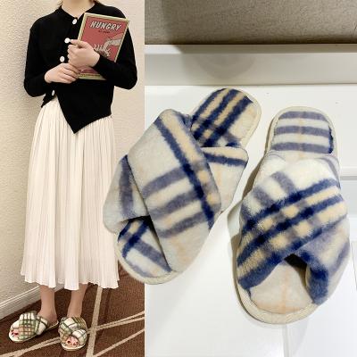 China Fashion Trend Women's Winter Indoor Slippers Cotton Slippers Soft Plush Bedroom Shoes Slippers For Women 2021 for sale