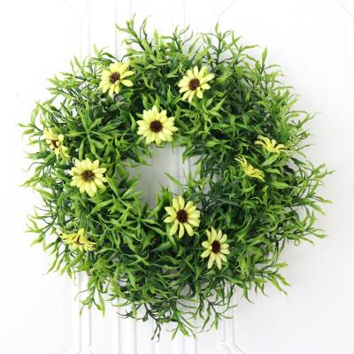 China Home Garland Wedding Decoration Door Hanging Plastic Green Leaf Daisy Flower Artificial Boxwood Flower Eternal Garland Home Decoration for sale