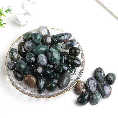 China Europe Size 3-5cm Healing Ornamental Chakra Stone Stone Crystal Gravel Aquarium Quartz Large for sale