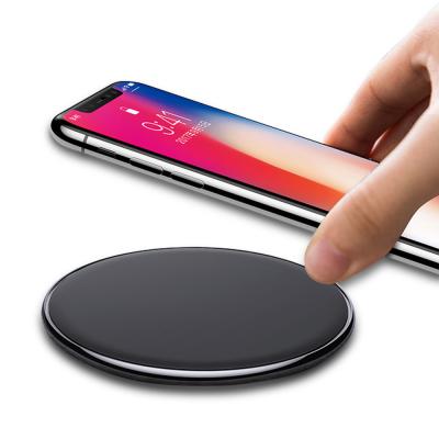 China 2018 IBD New Round Shape 9v output 10W Fast Charge universal QI Mobile Phone Wireless Charger for Samsung S8 for sale