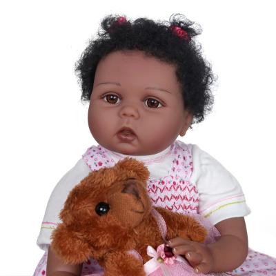 China Wholesale Handmade Detailed Collectibles Art Doll Reborn Doll African American Baby Body Painting 100% Soft Lifelike 55CM for sale