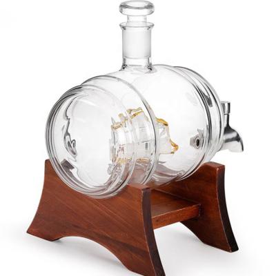 China Modern thick glass whiskey decanter jug ​​heatproof glass set custom decanter wholesale for sale