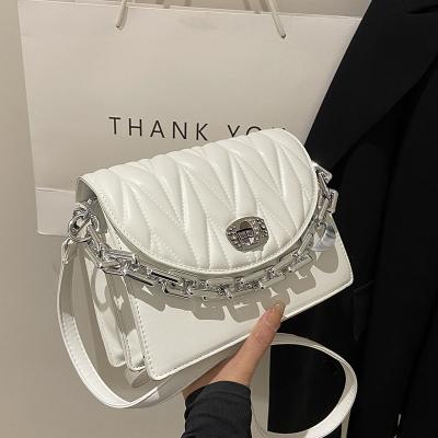 China Fashion bags wholesale Korean women's bag small bag trend women's bag simple shoulder diagonal square square handbag 2022 new small for sale