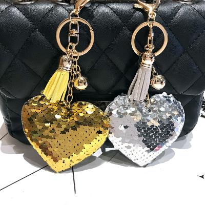 China Wholesale eco-friendly reflective shiny heart key chain blingbling colorful sequins peach love heart key chain for sale