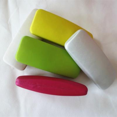 China Fashionable glasses cases with delicate solid leather for sale