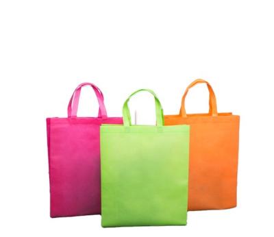 China Waterproof Tote Bags Cheap Custom Printed Recyclable Non Woven Fabric Shopping Bags With Logo for sale