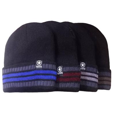 China 2022 Winter Knitted Hat COMMON Logo Women Men Stripe Knit Beanies Custom Hats for sale