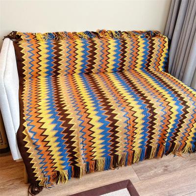 China YouYe Sofa Throw Knitted Blankets Farmhouse Non-Toxic Bohemian Warm Woven Blanket for Office Throws and Cut Blankets for sale