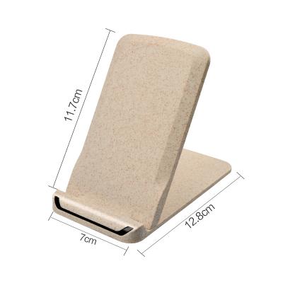 China Hot Selling Fast Charging Support Customized Biodegradable Portable Wireless Foldable Fast Portable QI Universal Wheat Straw Charging Power Set for sale