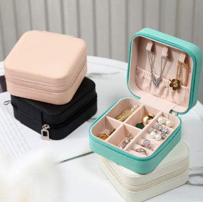 China 100% Customized Eco-friendly Caixa de joias High-quality PU Leather Small Logo Travel Jewelry Box Storage Cases for sale