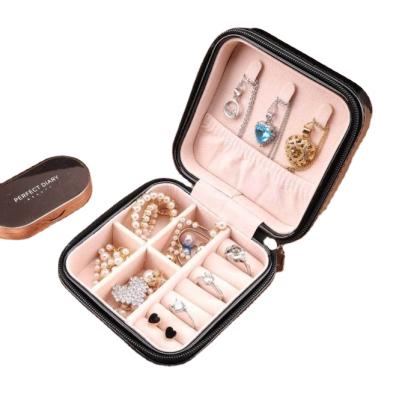 China 100% Eco-friendly Small PU Jewelry Storage Case Faux Leather Travel Jewelry Case Wholesales for sale