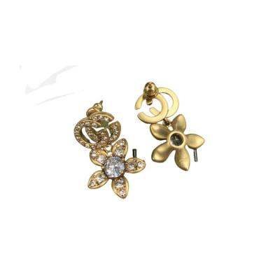 China 2022 FASHIONABLE top quality vintage small classic temperament widely used unique earrings for sale