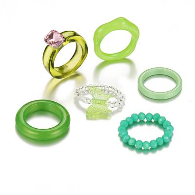 China FASHIONABLE cheap hot sale top quality niche design green noble simple heart shape ring for sale