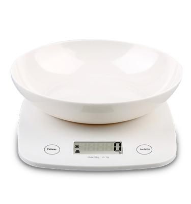 China With Tray High Quality Digital Scale Tempered Glass 5Kg 33Lb Kitchen Scale With LCD And Pan for sale