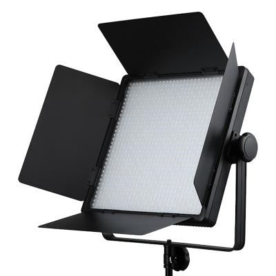 China LED Video Light Godox LED1000D II Color 70W LED LCD 5600K White Display Light Outdoor For Micro Movie TV Camera Light for sale