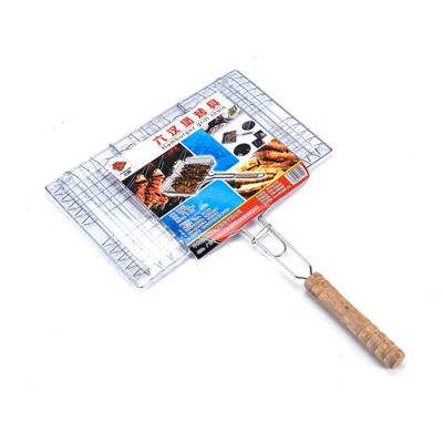 China Easily Cleaned The Hottest Series Barbecue Mesh Grilling Net Professional Barbecue Grilled Fish with Wooden Handle for sale